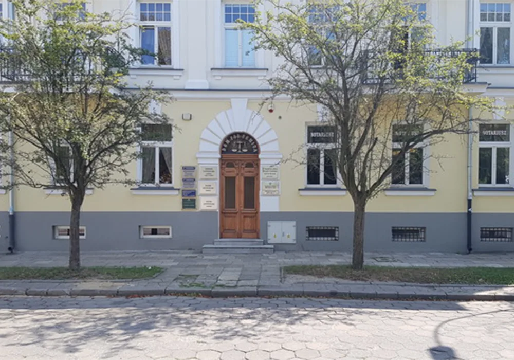 siedziba kancelarii Dom pod Temidą pl. Obrońców Warszawy 2 lok. 4 Płock